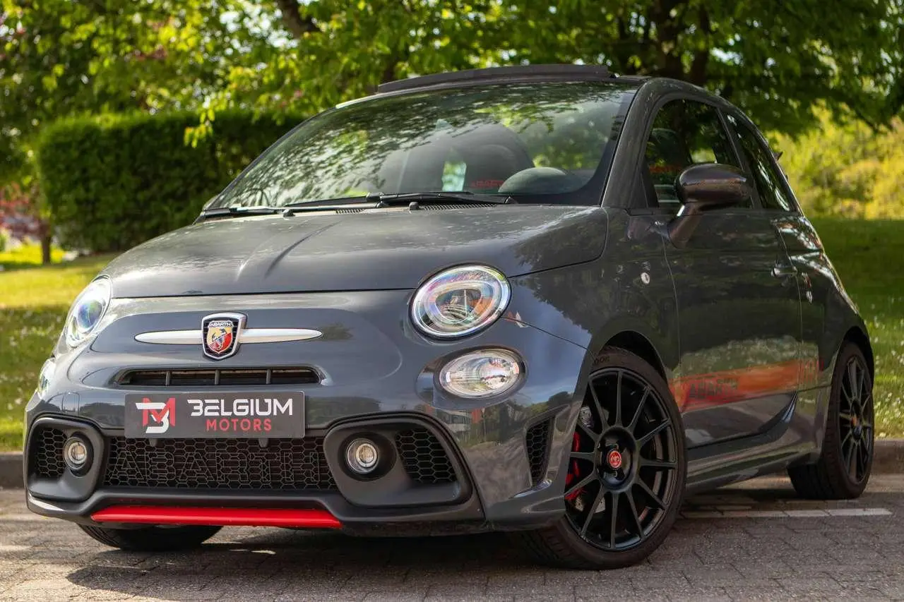 Photo 1 : Abarth 695 2018 Essence