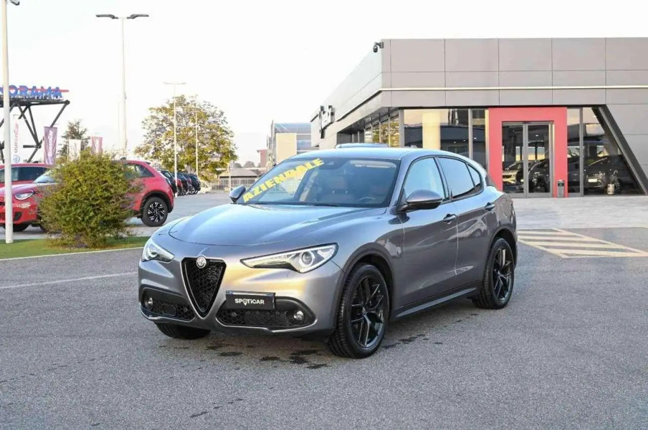 Photo 1 : Alfa Romeo Stelvio 2021 Diesel