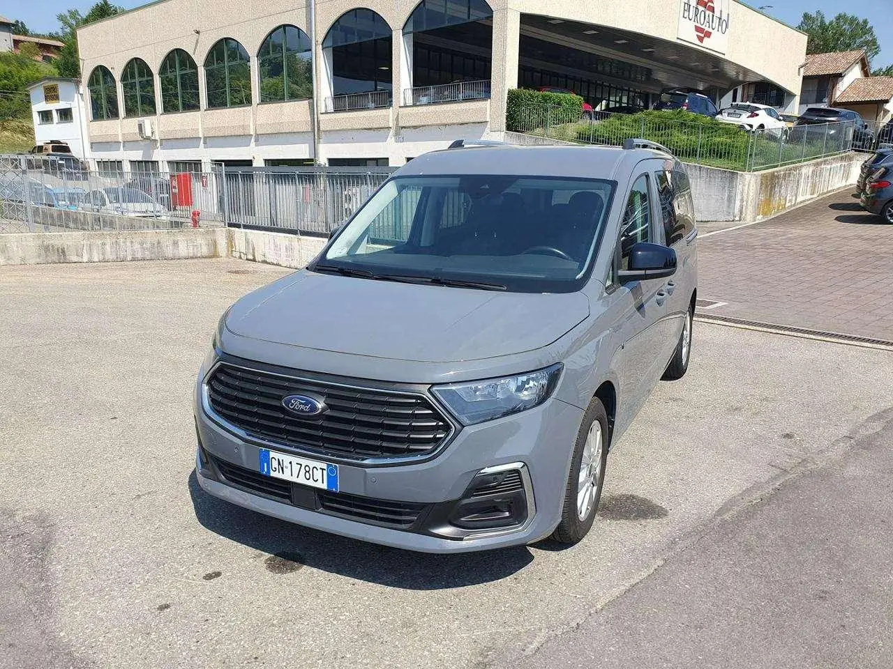 Photo 1 : Ford Tourneo 2023 Diesel