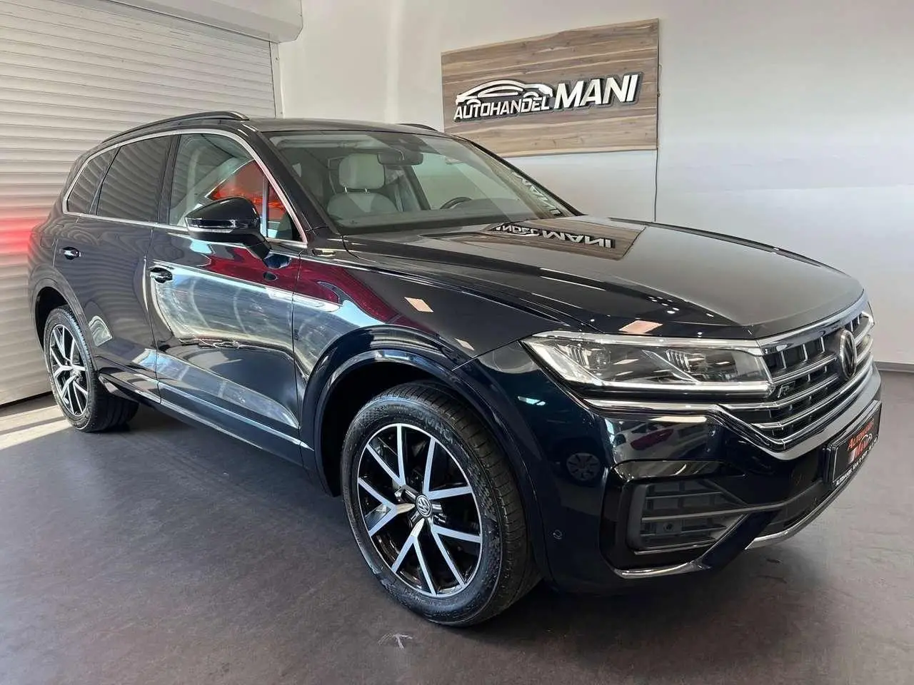 Photo 1 : Volkswagen Touareg 2018 Diesel