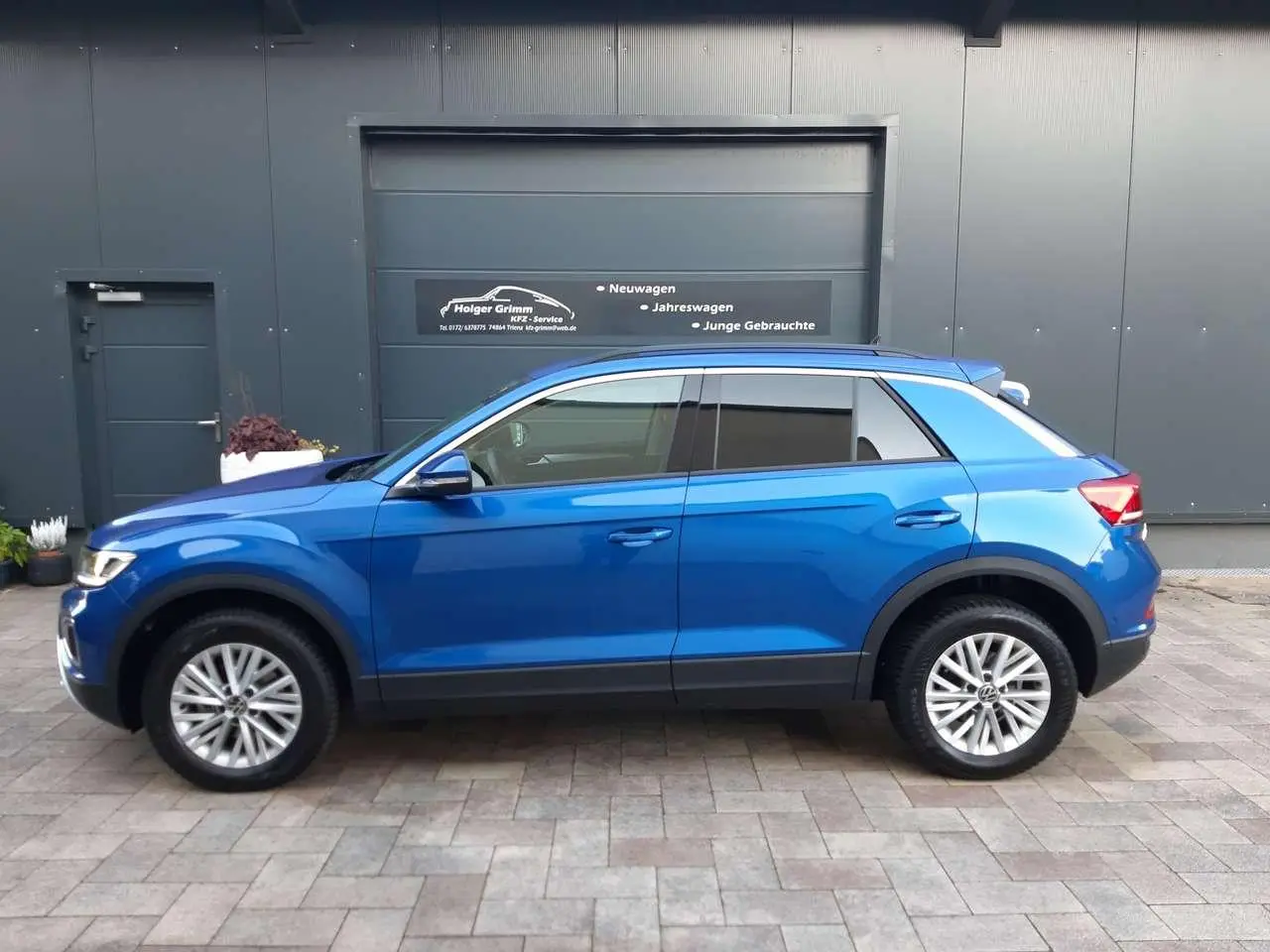 Photo 1 : Volkswagen T-roc 2023 Essence