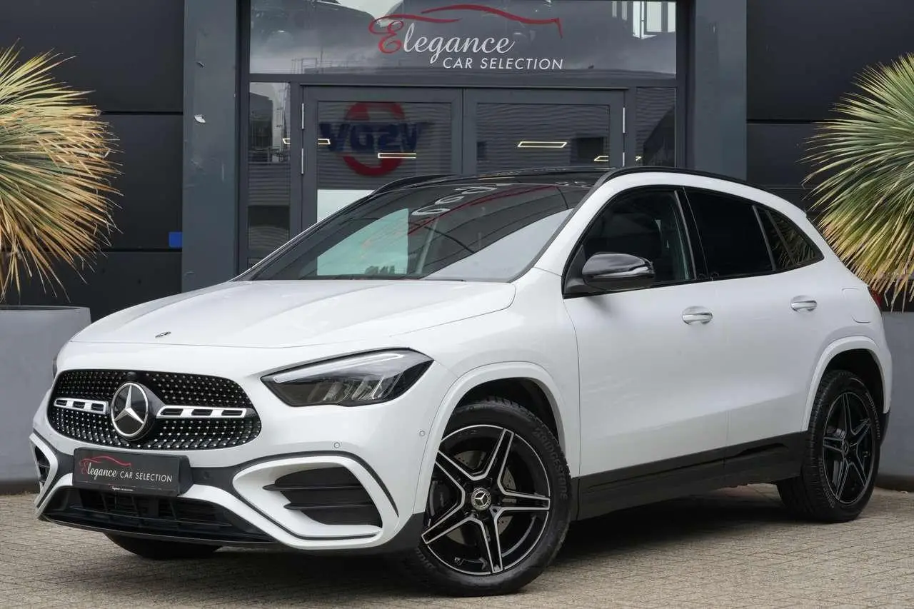 Photo 1 : Mercedes-benz Classe Gla 2023 Hybride