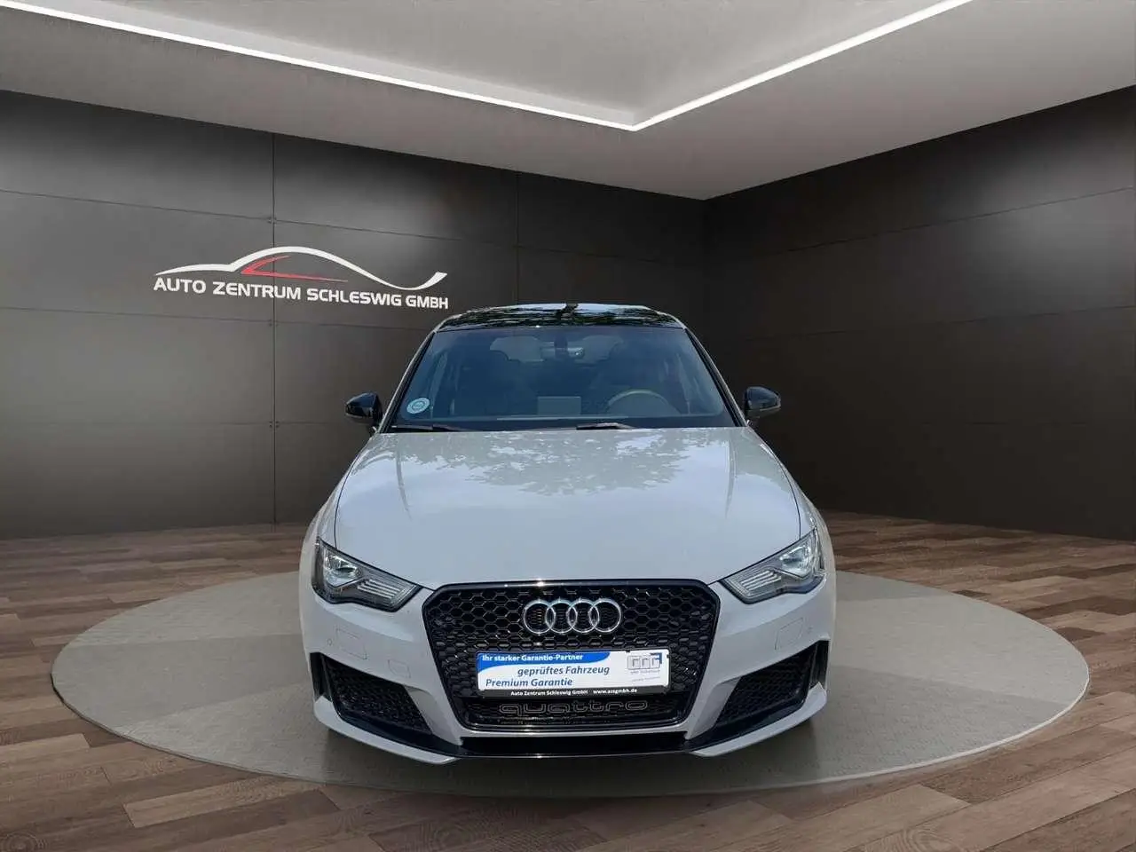 Photo 1 : Audi Rs3 2015 Essence