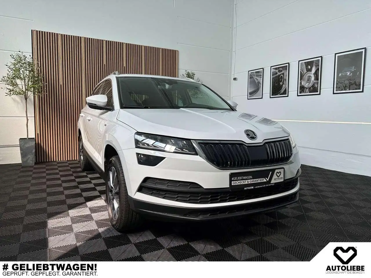 Photo 1 : Skoda Karoq 2020 Essence