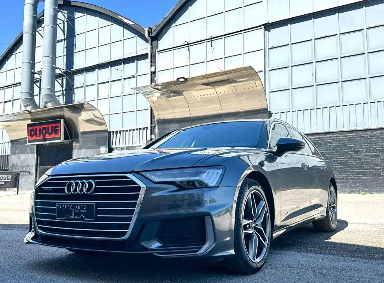 Photo 1 : Audi A6 2018 Hybride