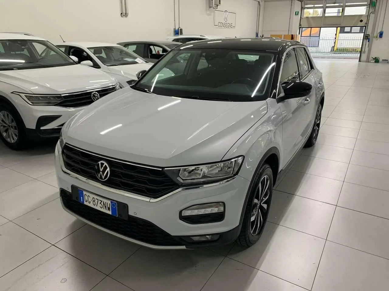 Photo 1 : Volkswagen T-roc 2021 Petrol