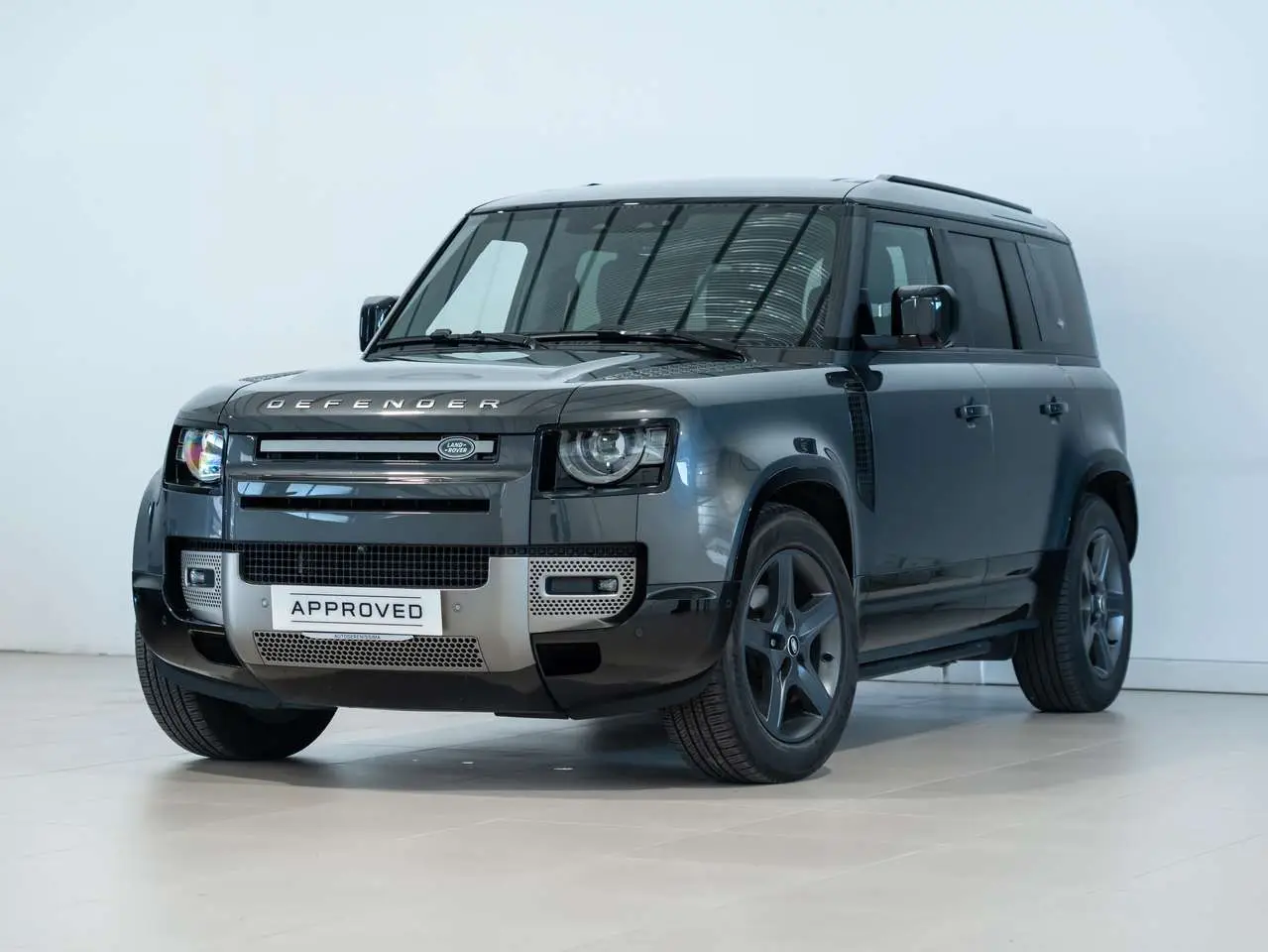 Photo 1 : Land Rover Defender 2024 Hybride