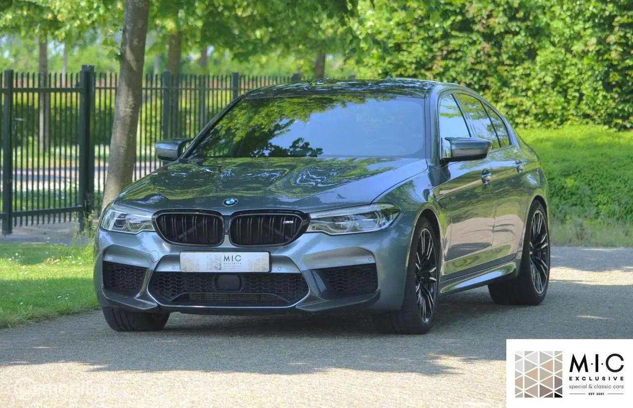 Photo 1 : Bmw M5 2018 Petrol