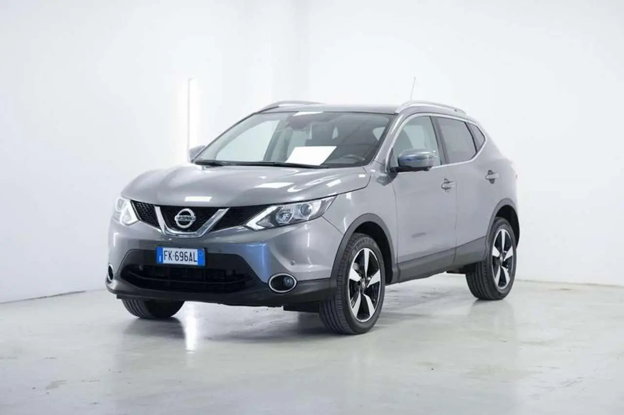 Photo 1 : Nissan Qashqai 2017 Petrol