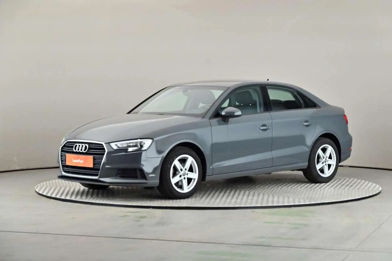 Photo 1 : Audi A3 2019 Petrol