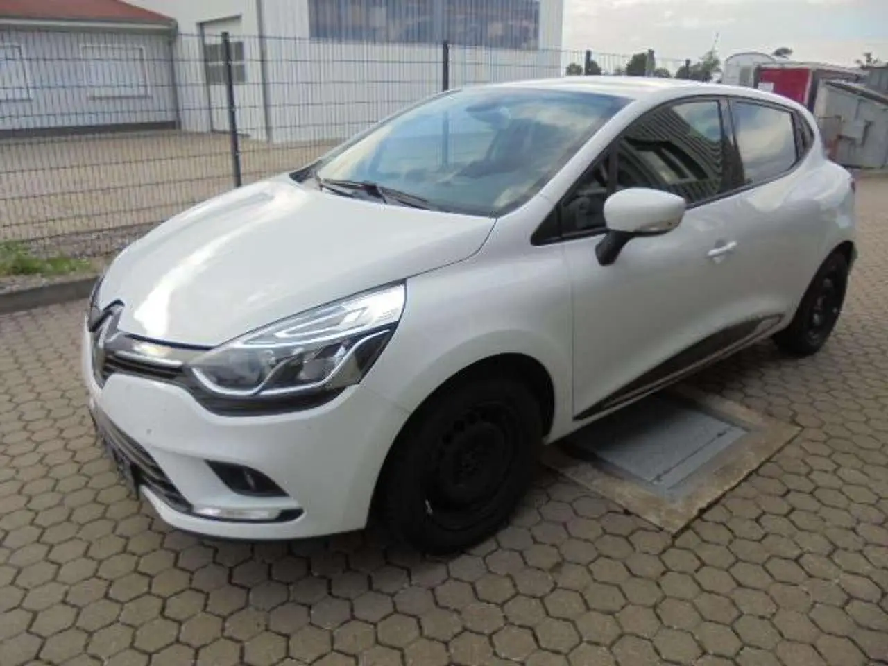 Photo 1 : Renault Clio 2020 Petrol