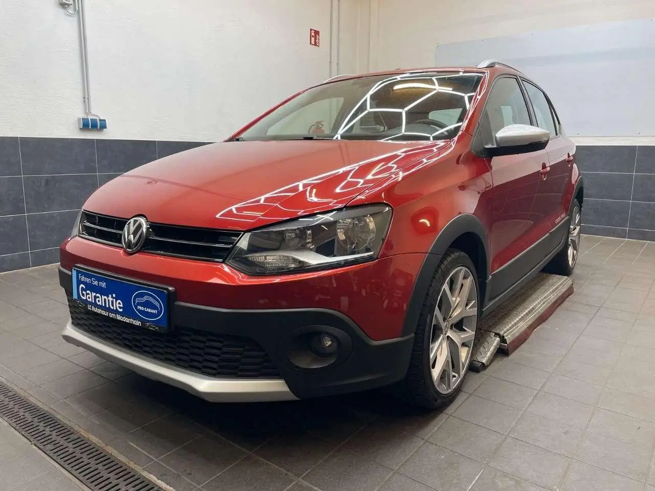 Photo 1 : Volkswagen Polo 2015 Petrol