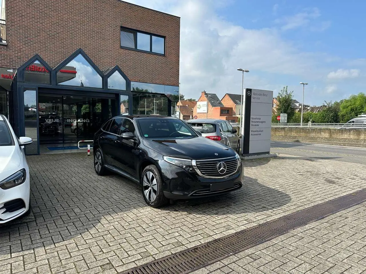 Photo 1 : Mercedes-benz Eqc 2023 Électrique