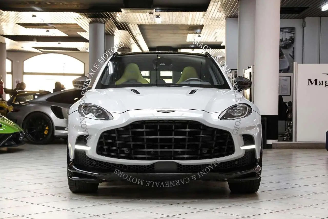 Photo 1 : Aston Martin Dbx 2022 Essence