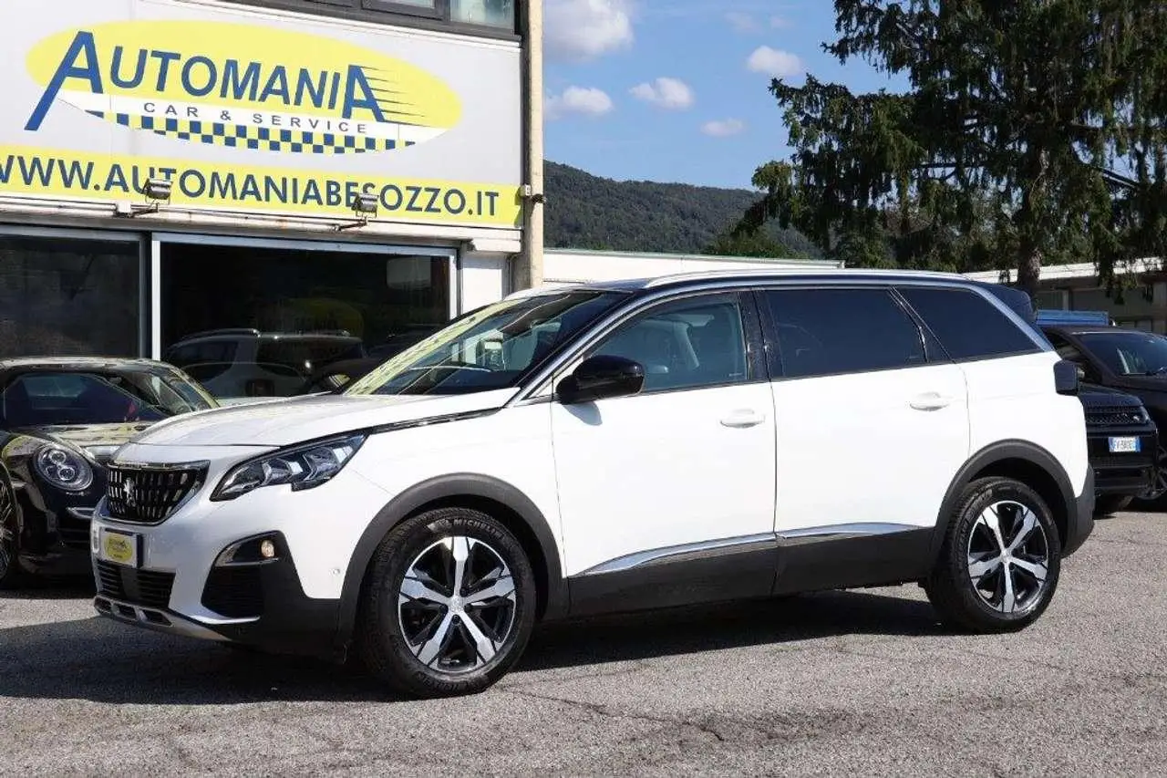 Photo 1 : Peugeot 5008 2020 Diesel