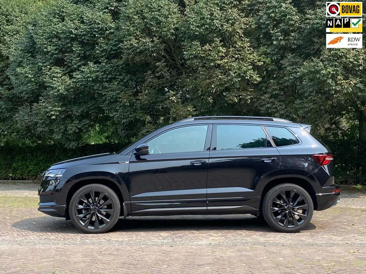 Photo 1 : Skoda Karoq 2023 Petrol