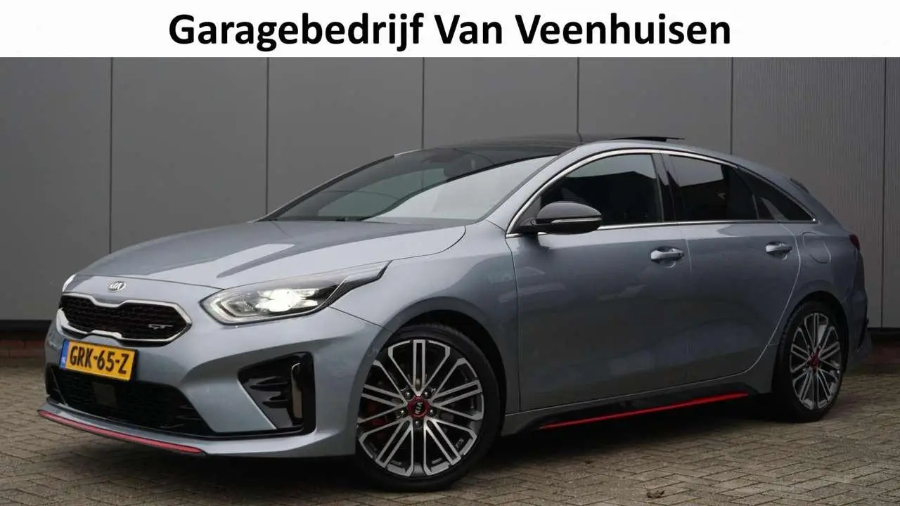 Photo 1 : Kia Proceed 2019 Petrol