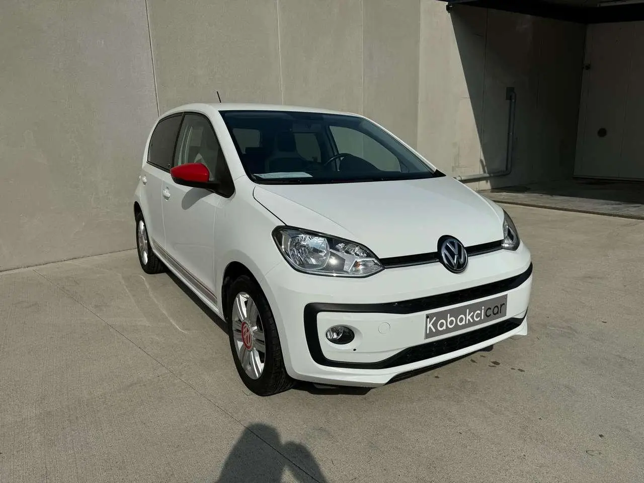 Photo 1 : Volkswagen Up! 2018 Petrol