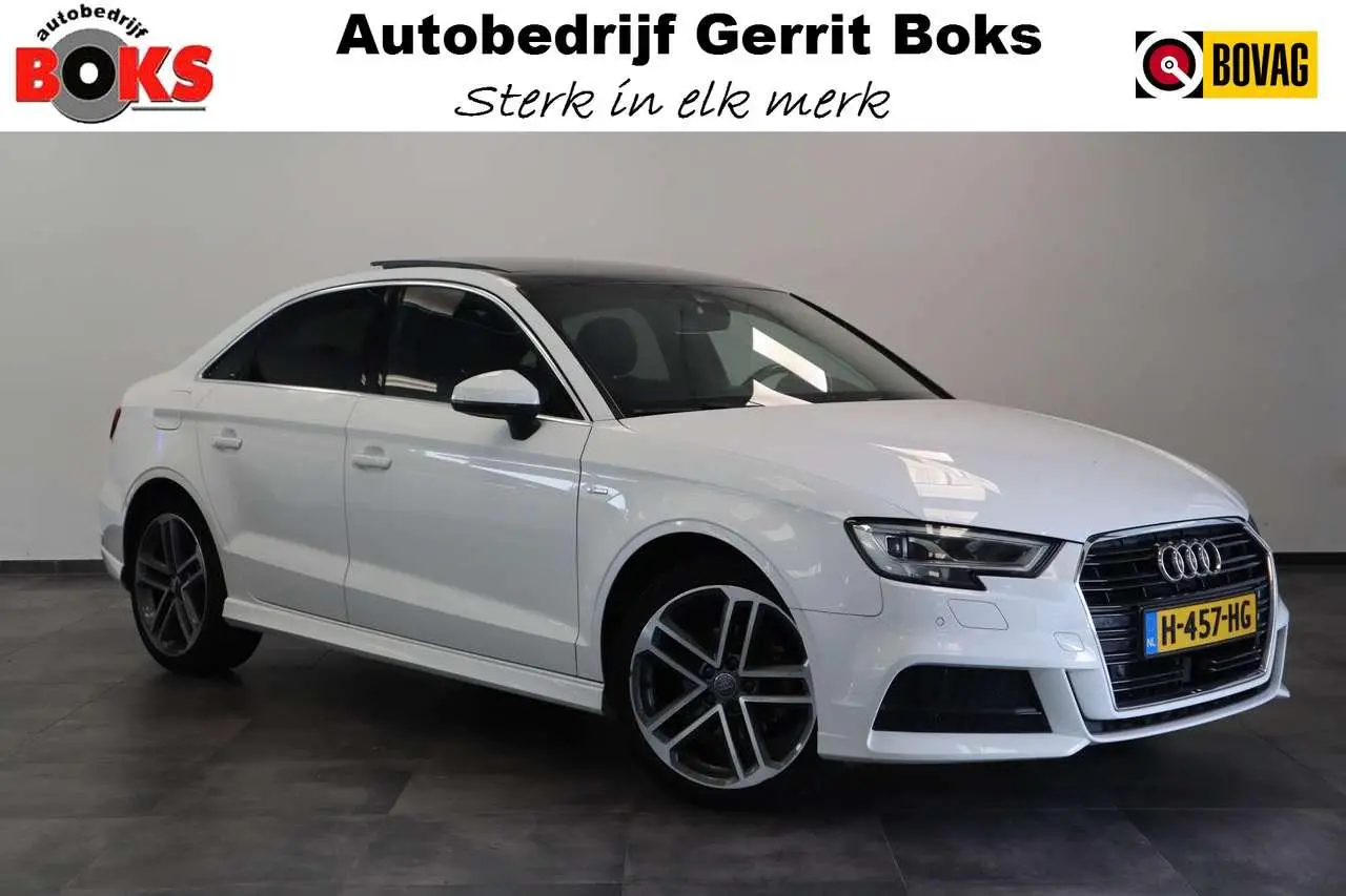 Photo 1 : Audi A3 2016 Petrol