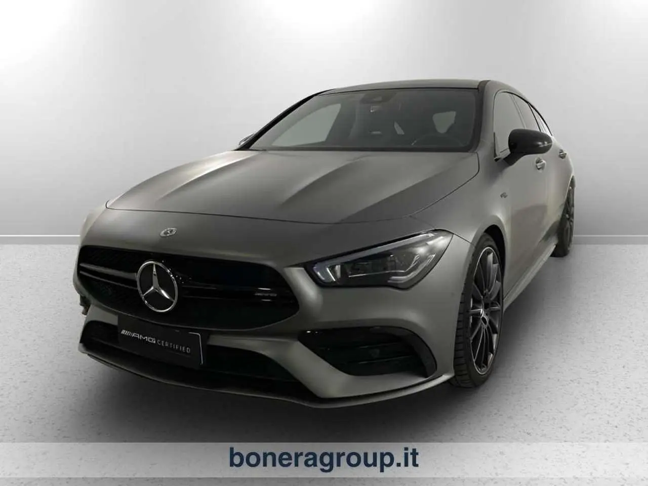 Photo 1 : Mercedes-benz Classe Cla 2023 Petrol