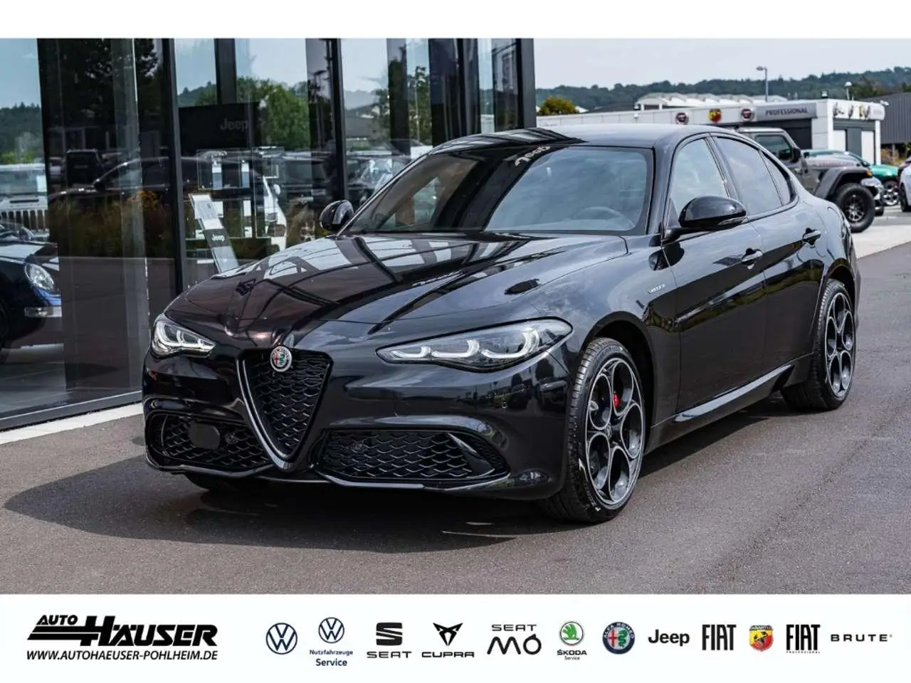 Photo 1 : Alfa Romeo Giulia 2024 Essence