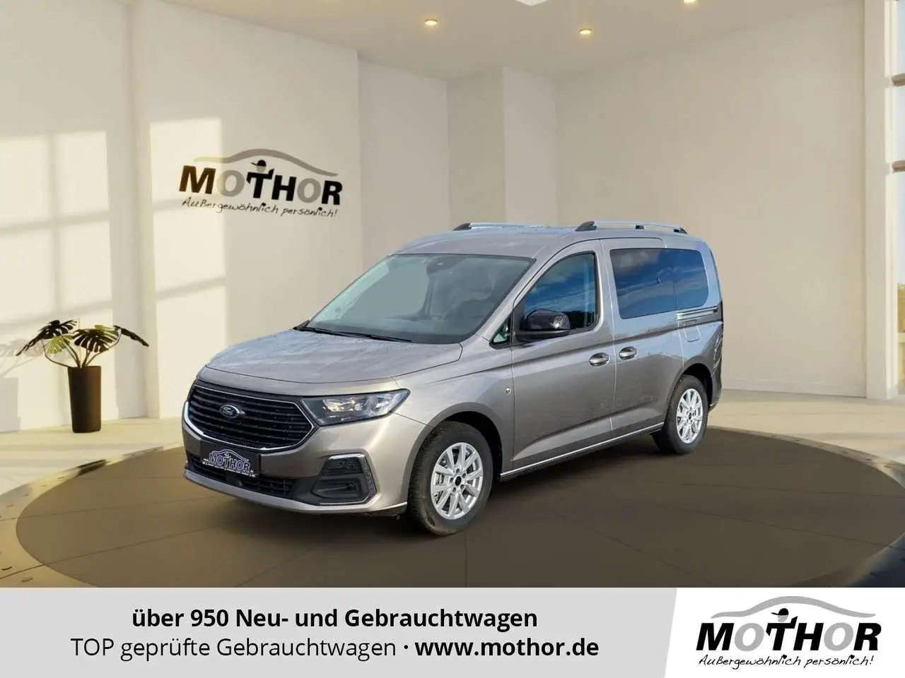 Photo 1 : Ford Tourneo 2024 Petrol