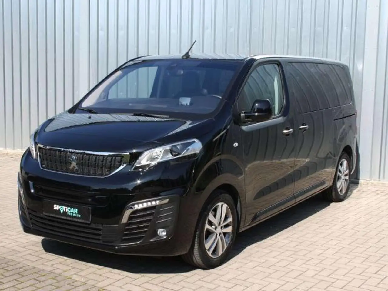 Photo 1 : Peugeot Traveller 2021 Électrique