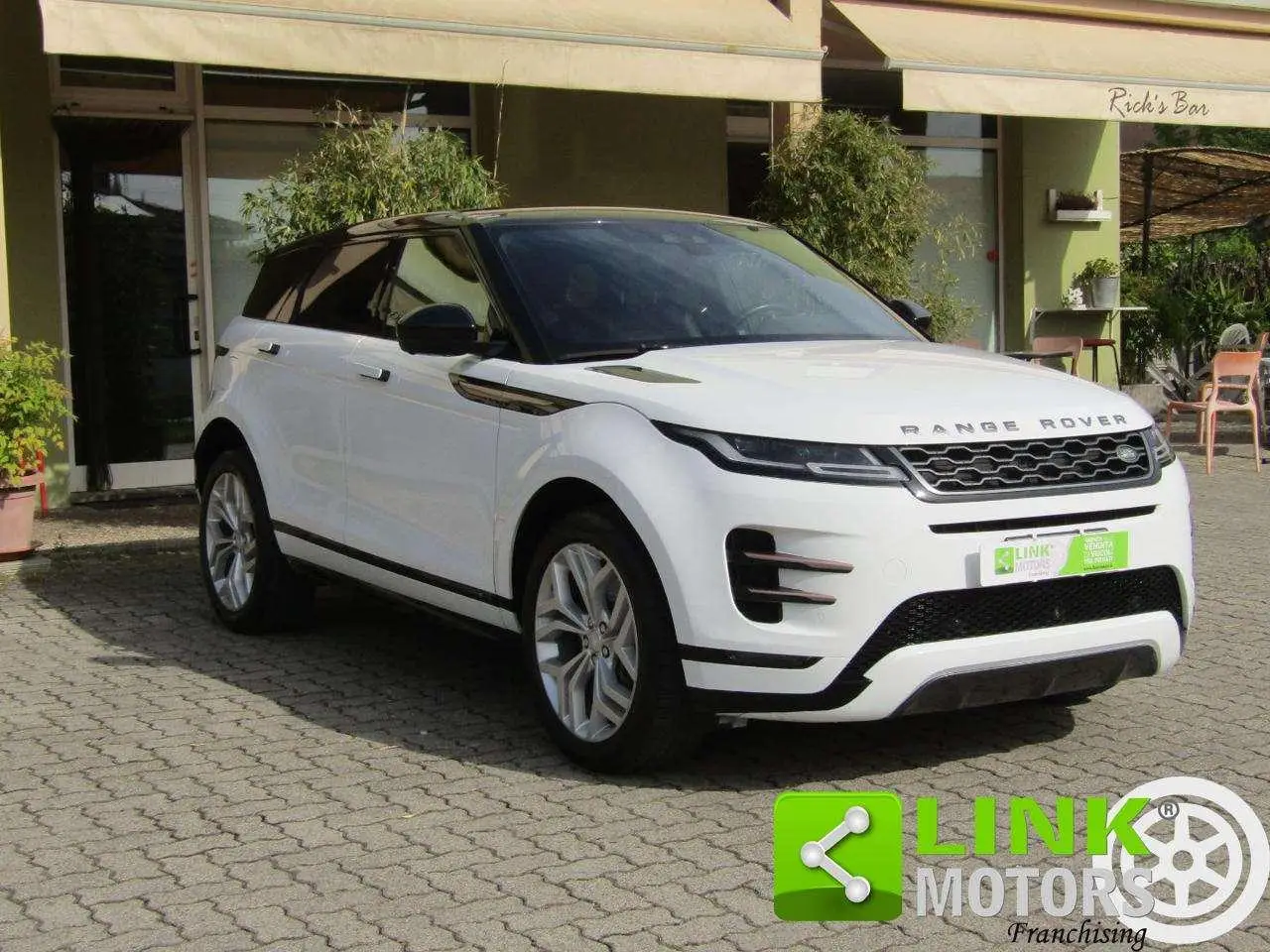 Photo 1 : Land Rover Range Rover Evoque 2019 Hybrid