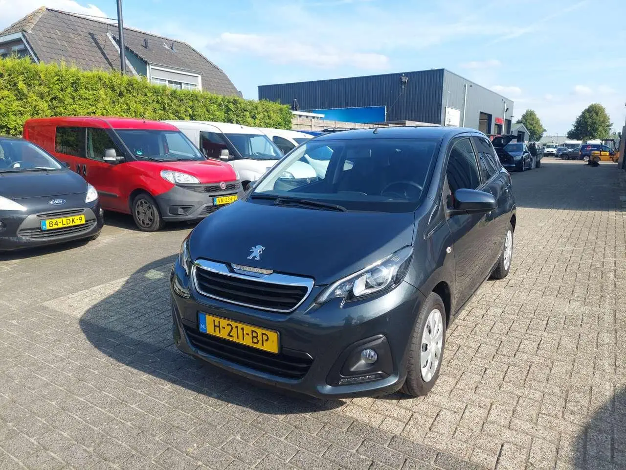 Photo 1 : Peugeot 108 2020 Petrol