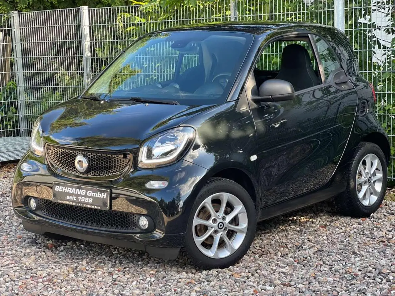 Photo 1 : Smart Fortwo 2017 Petrol