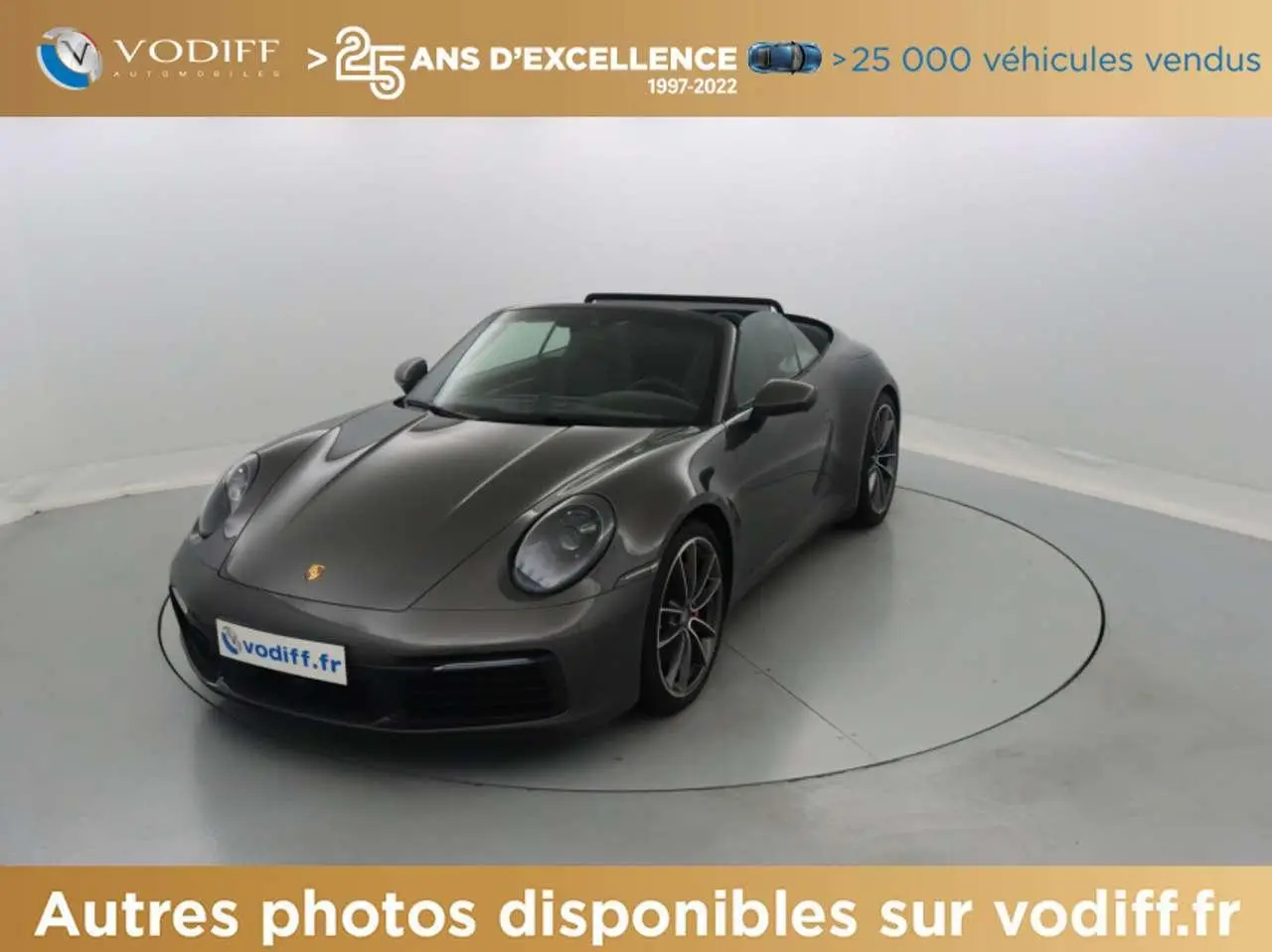 Photo 1 : Porsche 992 2020 Essence