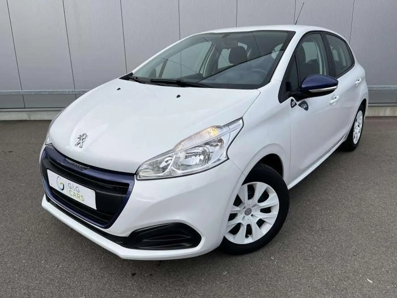 Photo 1 : Peugeot 208 2016 Petrol