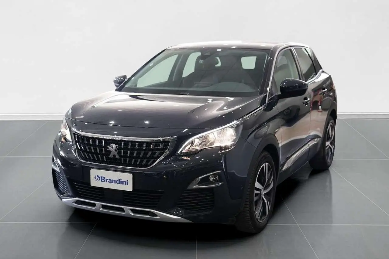 Photo 1 : Peugeot 3008 2017 Petrol