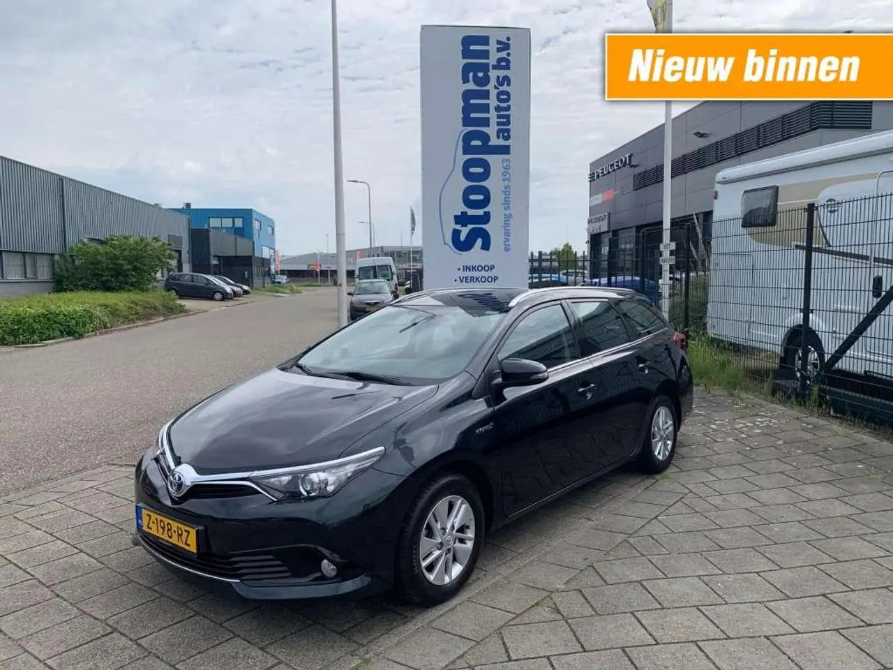 Photo 1 : Toyota Auris 2017 Hybride