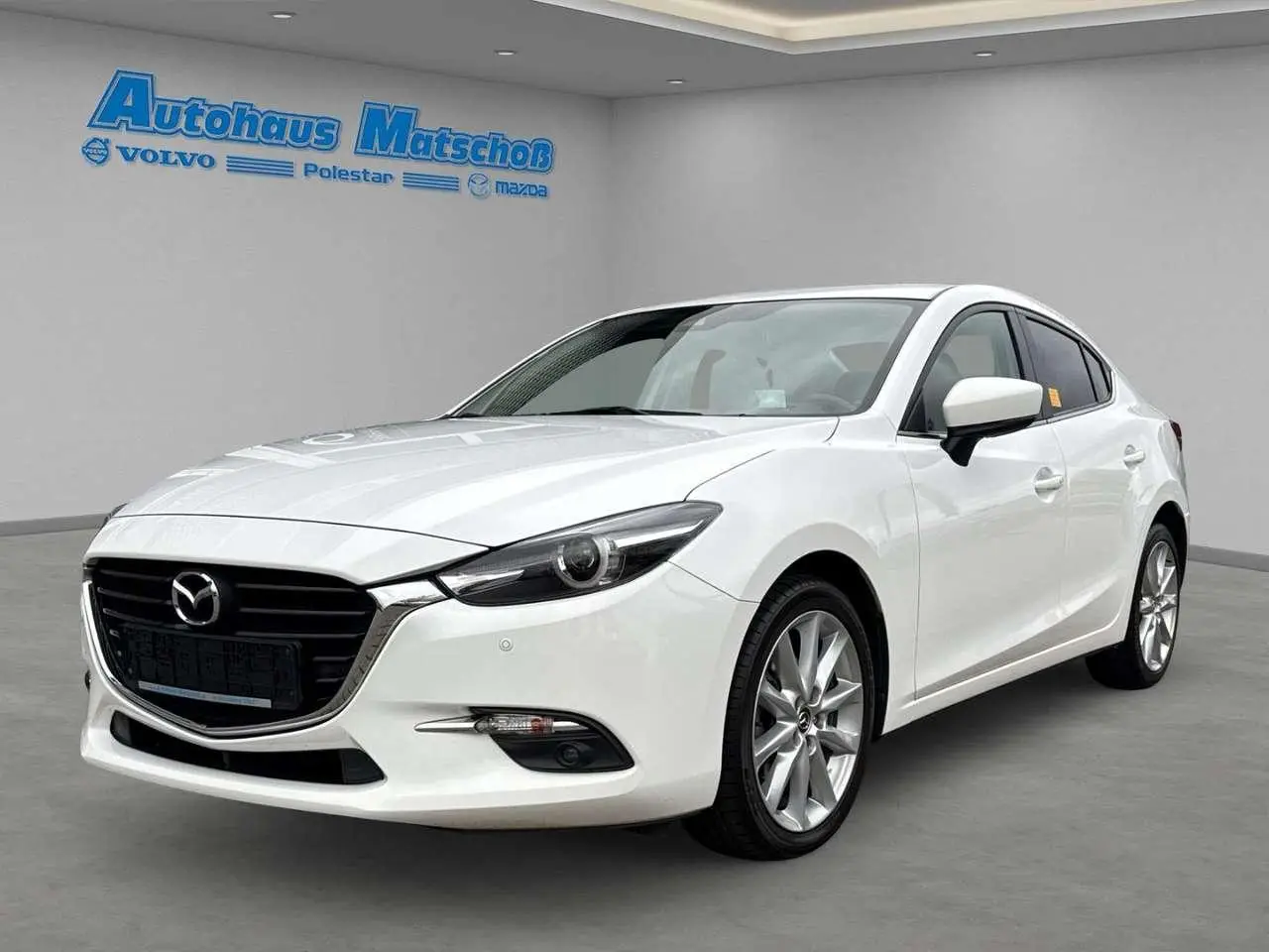 Photo 1 : Mazda 3 2018 Petrol