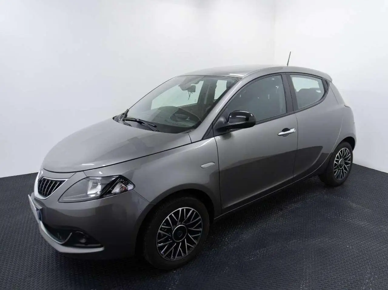 Photo 1 : Lancia Ypsilon 2023 Hybride