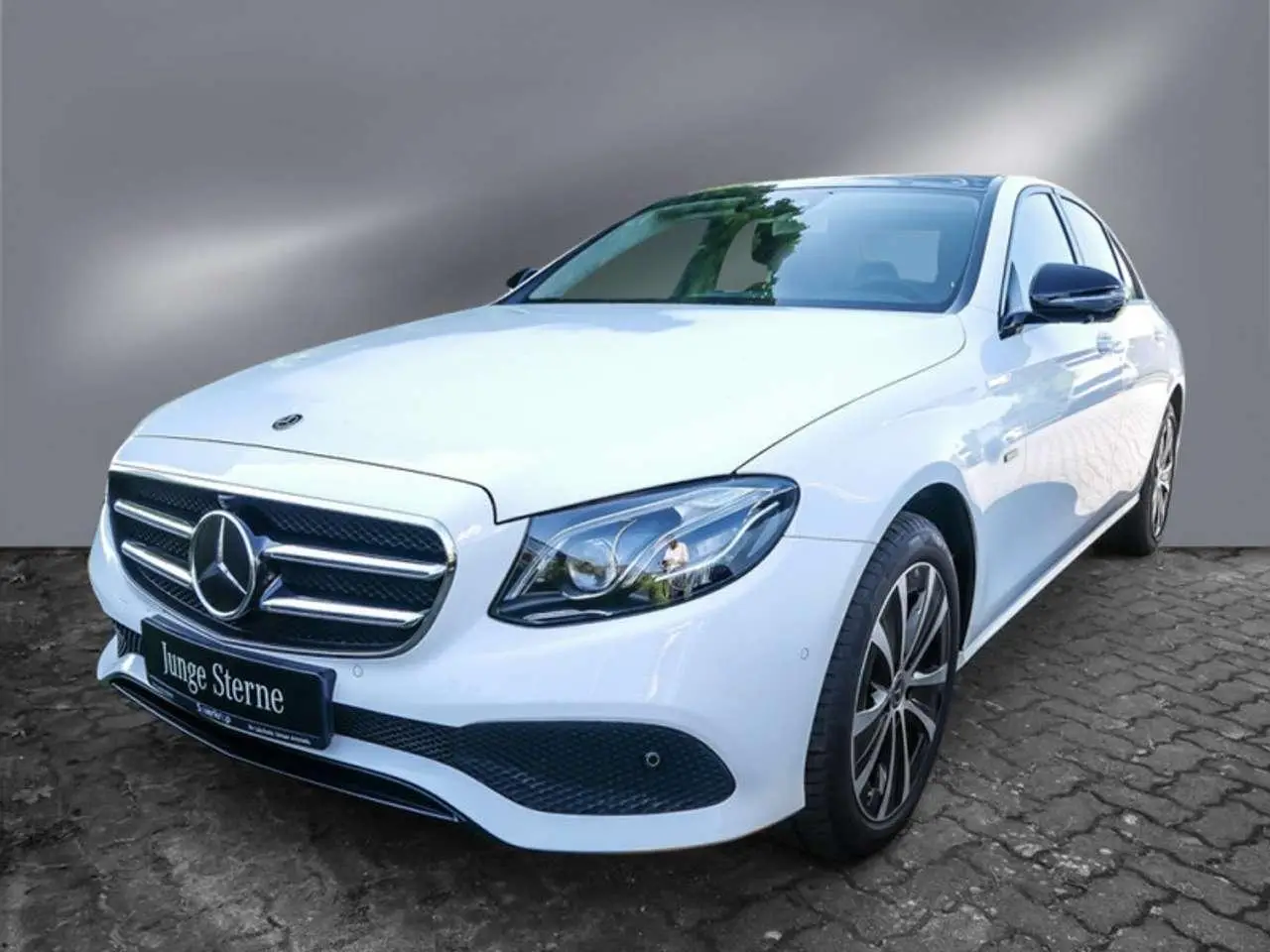 Photo 1 : Mercedes-benz Classe E 2020 Hybride