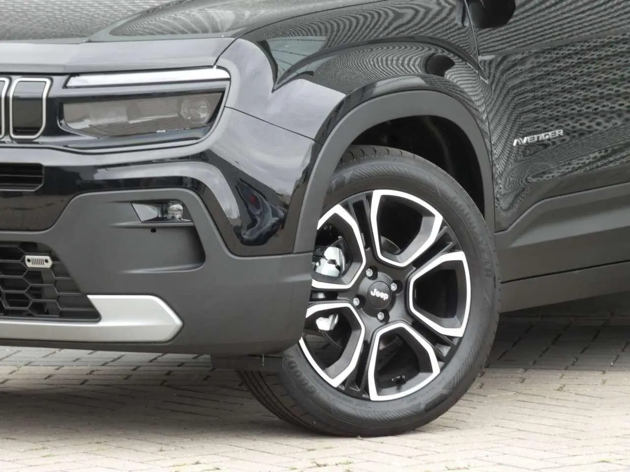 Photo 1 : Jeep Avenger 2024 Petrol