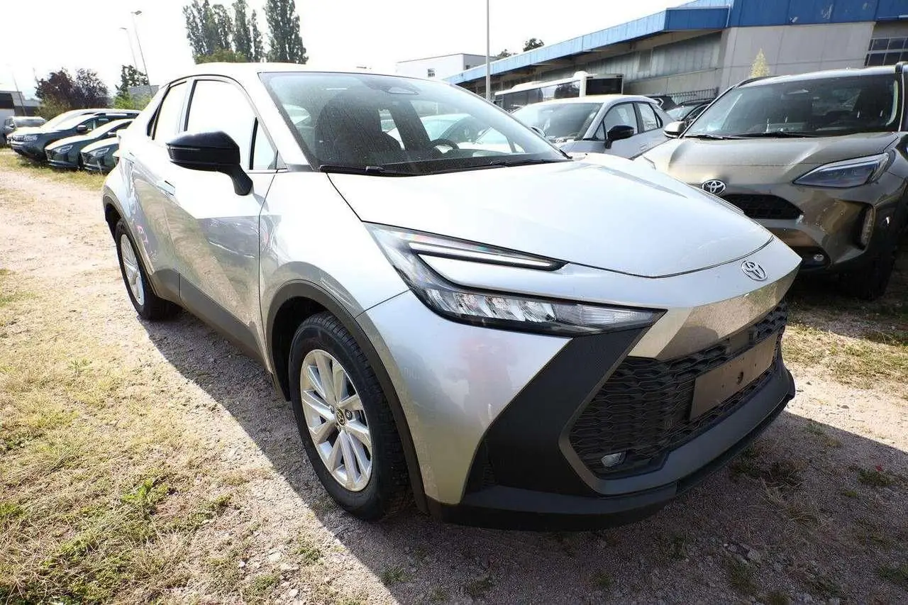 Photo 1 : Toyota C-hr 2024 Hybrid