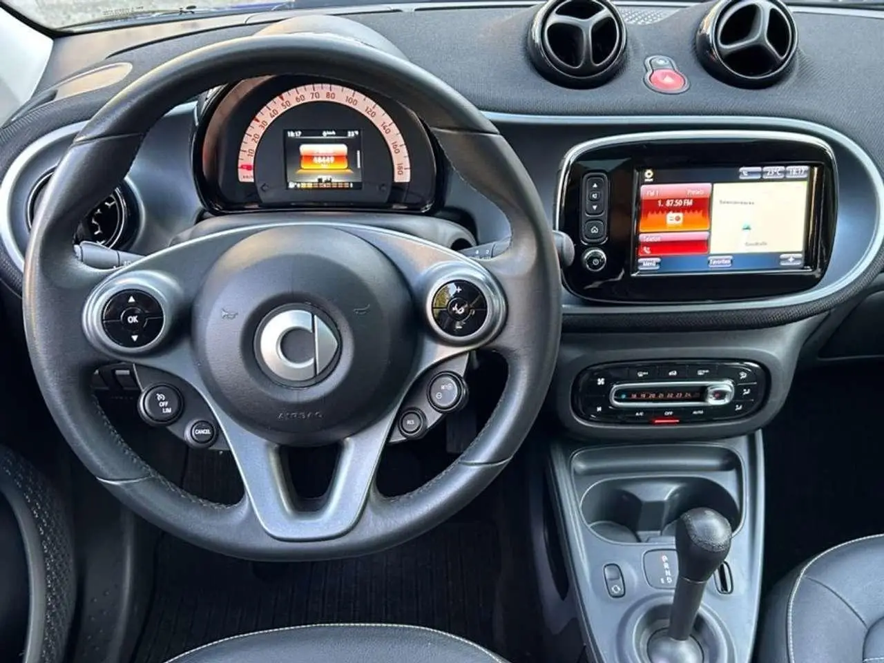 Photo 1 : Smart Forfour 2019 Essence