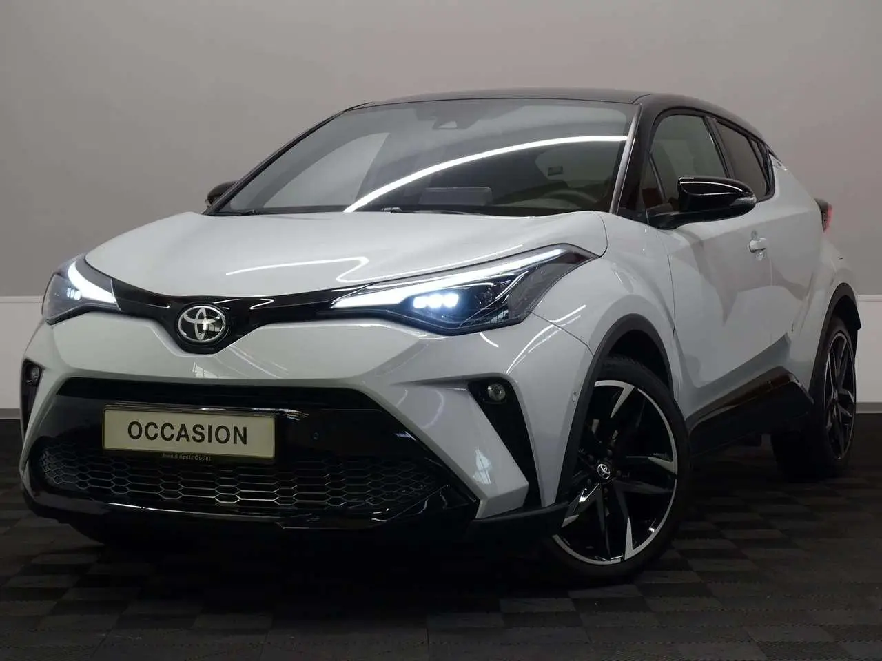 Photo 1 : Toyota C-hr 2023 Hybrid