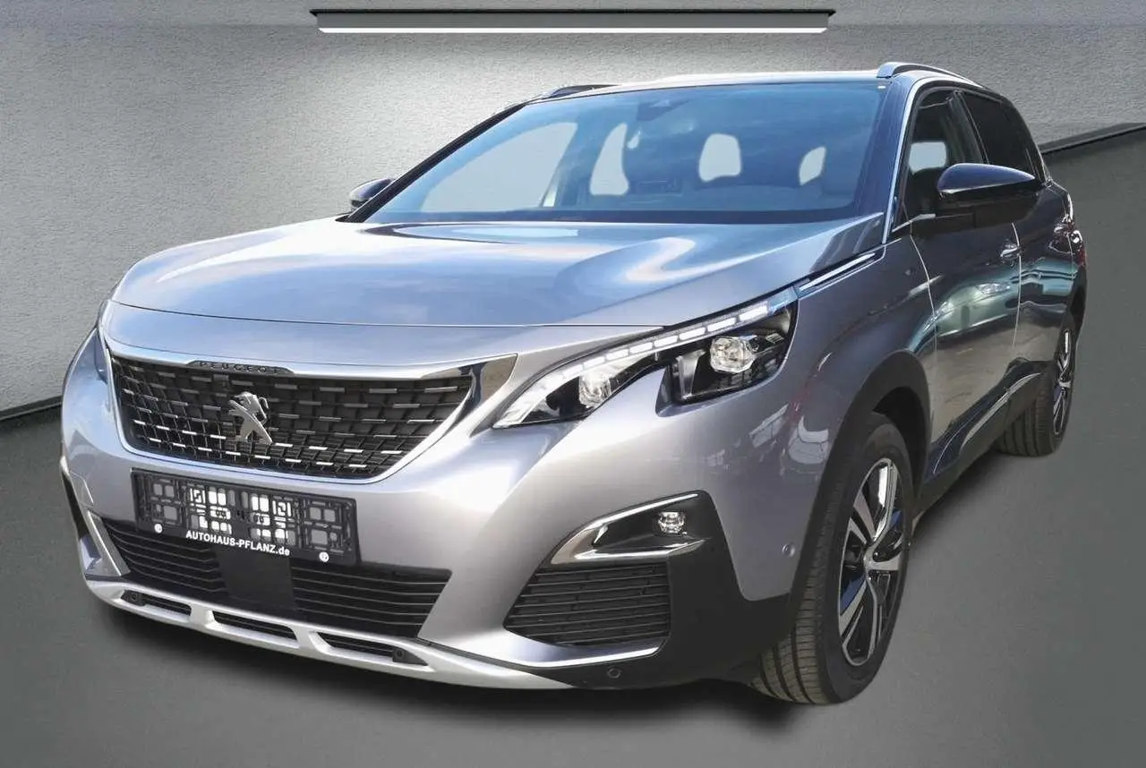 Photo 1 : Peugeot 5008 2019 Petrol