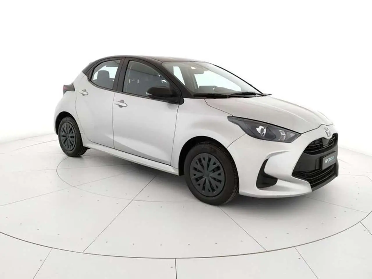 Photo 1 : Toyota Yaris 2021 Petrol