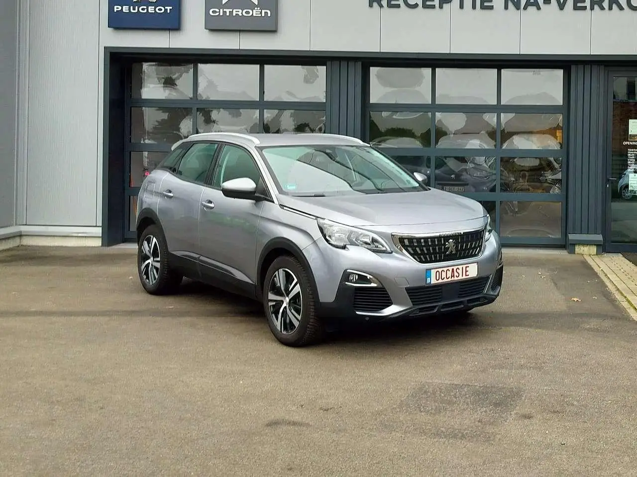 Photo 1 : Peugeot 3008 2019 Petrol