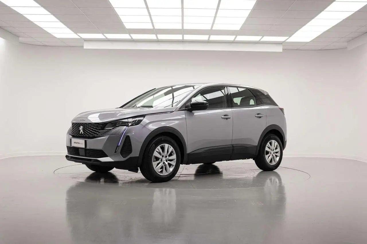 Photo 1 : Peugeot 3008 2023 Diesel