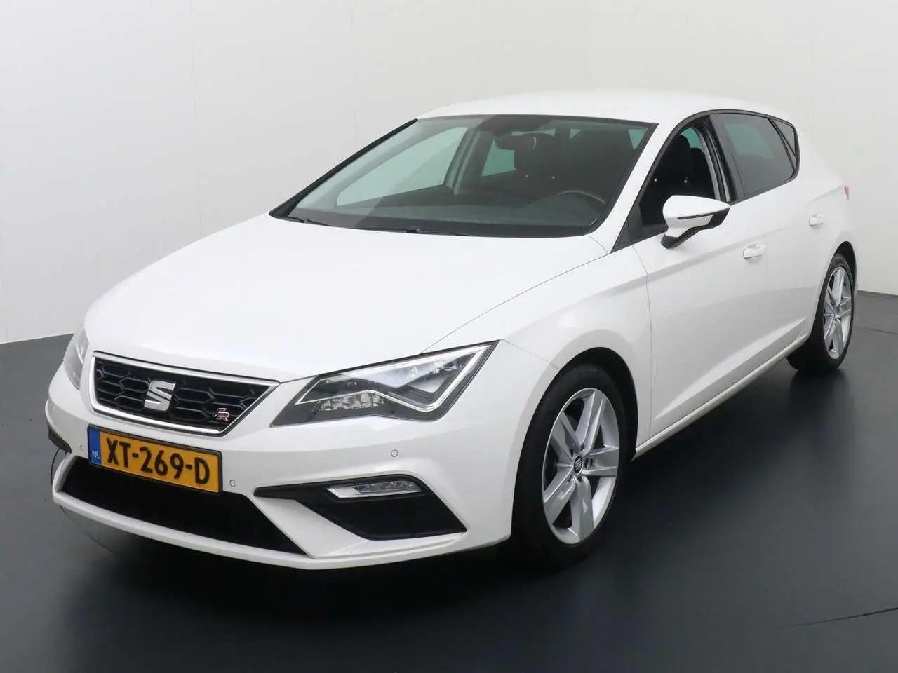 Photo 1 : Seat Leon 2018 Petrol