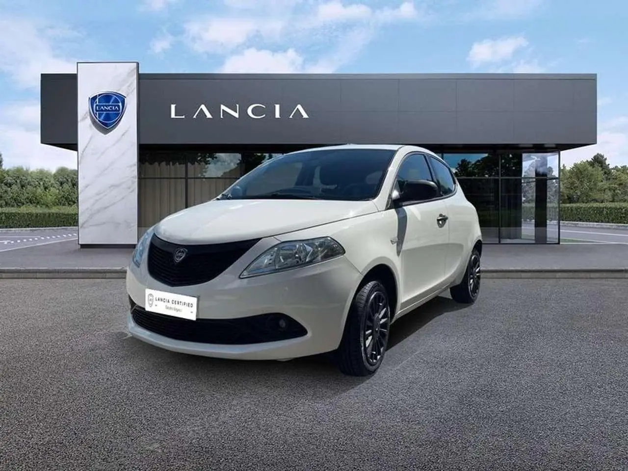 Photo 1 : Lancia Ypsilon 2018 Petrol