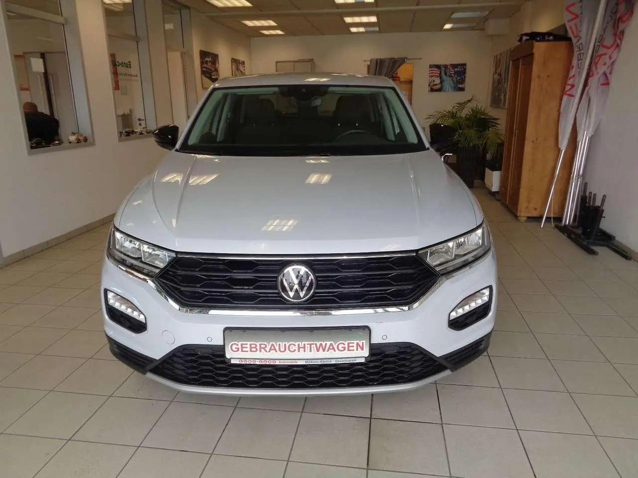 Photo 1 : Volkswagen T-roc 2021 Essence