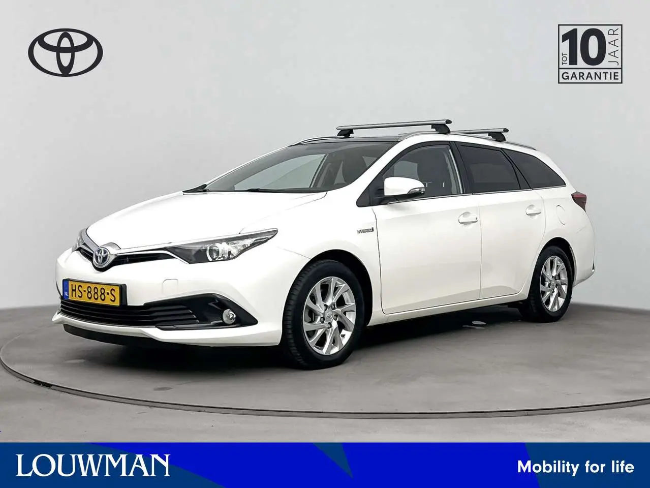 Photo 1 : Toyota Auris 2015 Hybrid