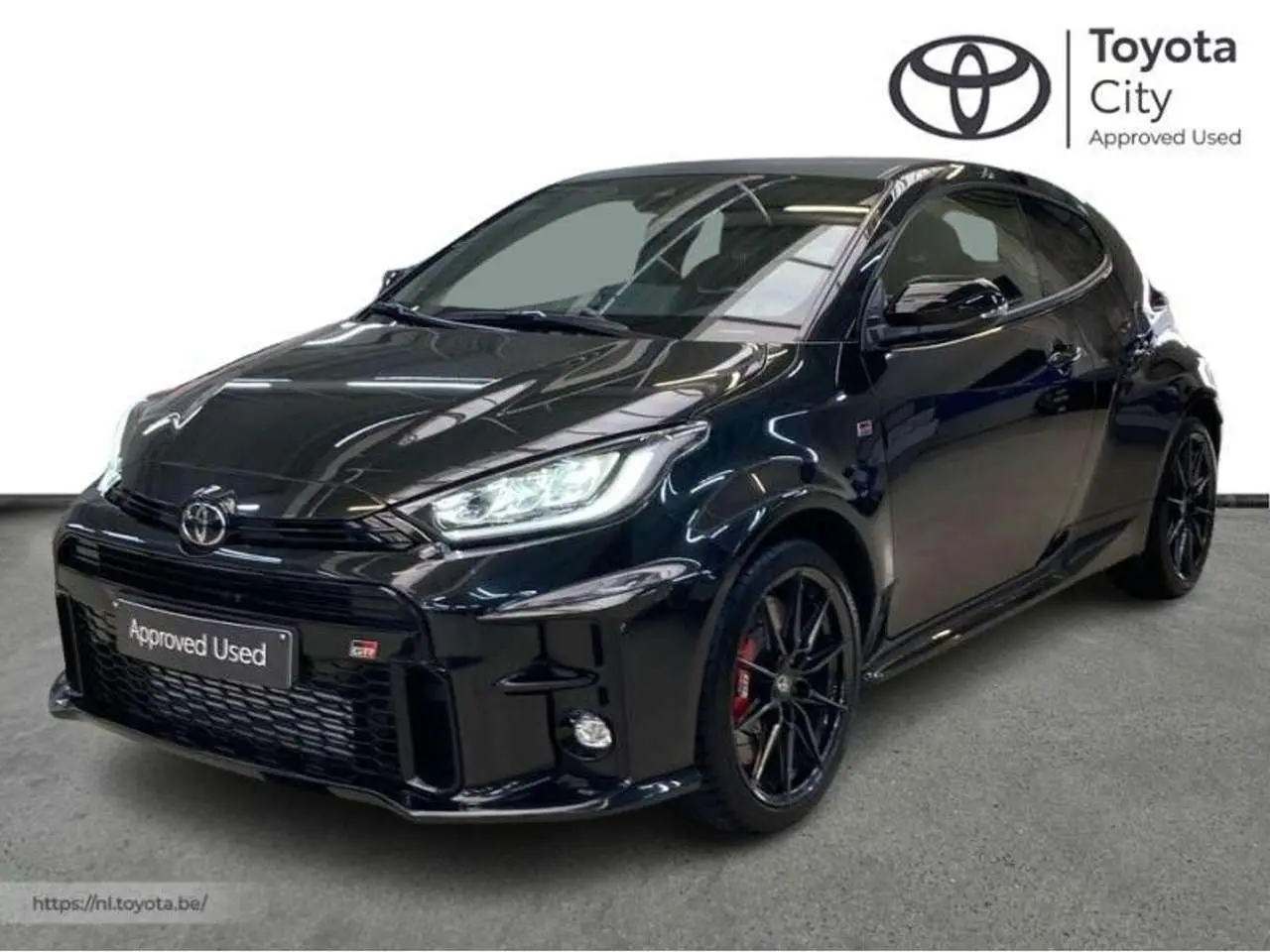 Photo 1 : Toyota Yaris 2024 Petrol